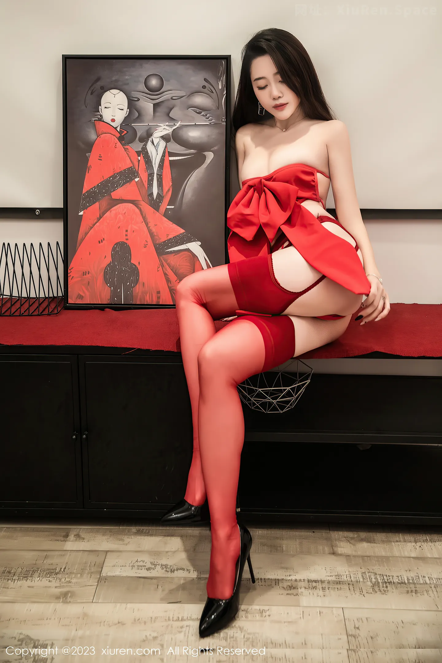 图片[3]-[XiuRen秀人网]2023.02.07 VOL.6228 安然anran 黑色情趣连衣裙与渔网礼服裙加短裙性感私房写真集-秀人网官方网站